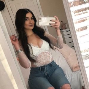 Meet your Posher, Teresita